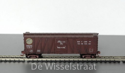 Microtrains 28020 Wagon 40' Outside Braced Boxcar