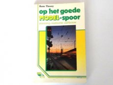 Boek 379748 Op het goede model-spoor