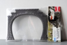 Busch 7027 Tunnelportaal voor dubbelspoor