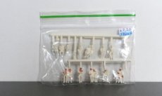 Divers 396007 Zittende figuren om zelf te verven