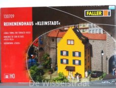 Faller 130709 Hoekwoning "Stadje"