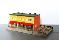 Huis 370787 Stationnetje met terras