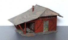 Huis  371361 Blokhut met kruiwagen