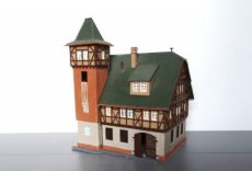 Huis 377215 Brandweerkazerne met 2 vaste deuren