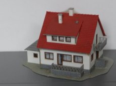 Huis 379954 Huisje met garage