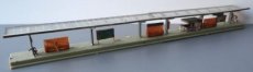 Huis 390304 Perron met een aantal figuren