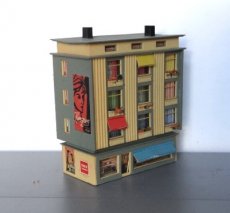 Huis 394088 Flatgebouw 3 etages met winkeltje