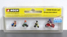 Noch 15908 Kinderen op kinderfietsjes, 4 figuren